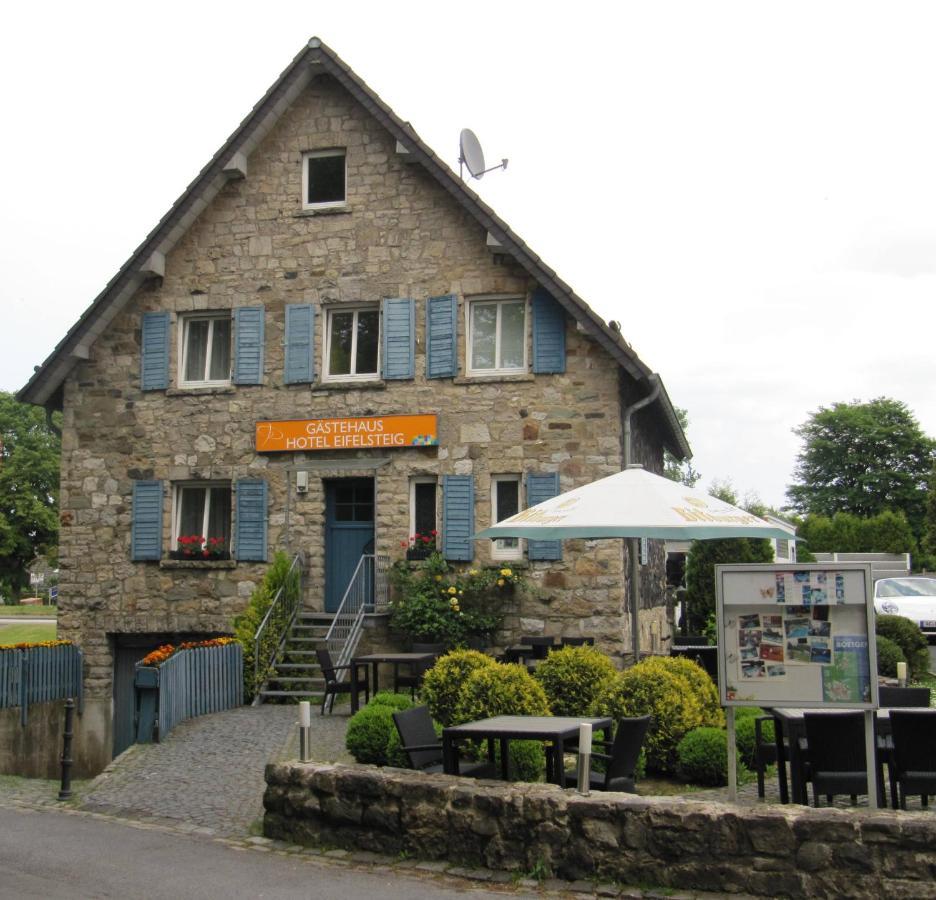 Hotel Eifelsteig Roetgen Exterior foto
